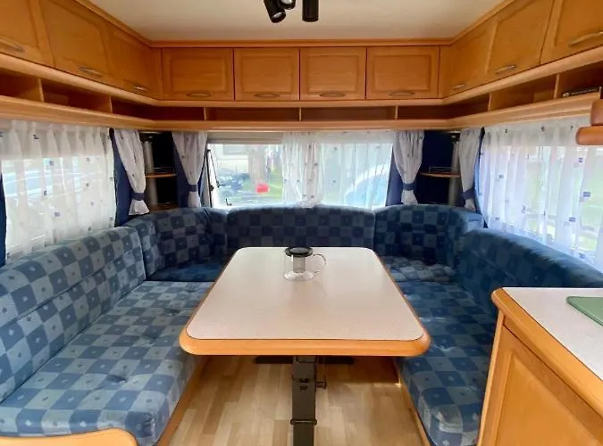 Sloneczne Przyczepy Jastrzebia Gora אתר קמפינג