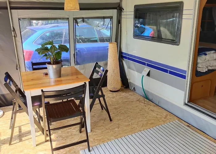 Sloneczne Przyczepy Jastrzebia Gora אתר קמפינג